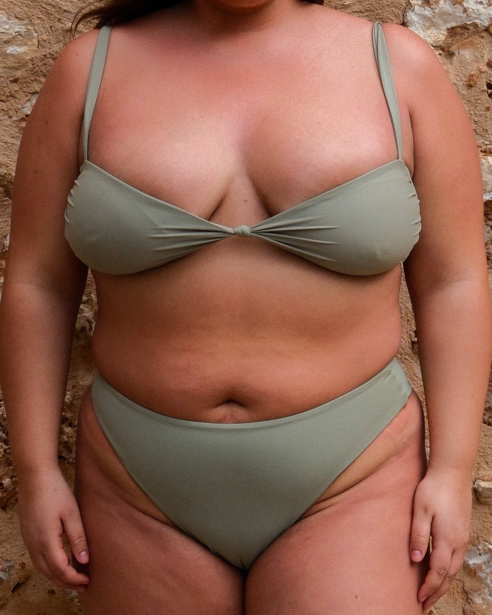Joyá Knot Top - Sage Green